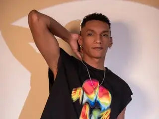 Streamate Best live sex cam show of JulientSaint