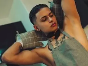 Streamate Live Sex Cam of MaximilianoGray