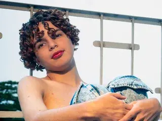 Streamate Adult Webcams of Skkyee_angel