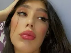 Streamate Live Porn of NICOLSKINNY19