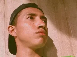 Streamate Live Porn of DanteBrow