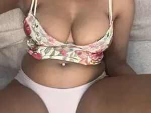 Streamate Nude Webcam of QueenVonDamn
