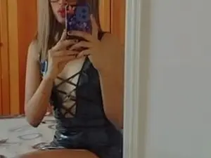 Streamate Live Sex Cam of TESSA_THOMP