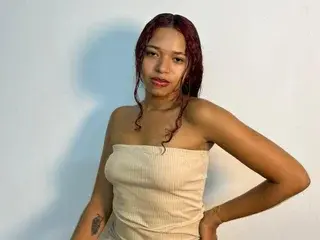 Streamate Live Sex Cam of SmallMizhel
