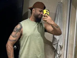 Streamate Free Live Porn of IM_Harris