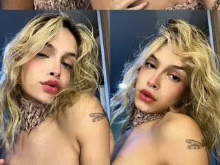 Streamate Private Sex Chat of bella_gonvill44