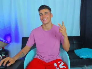 Streamate Adult Webcam of max_wild18