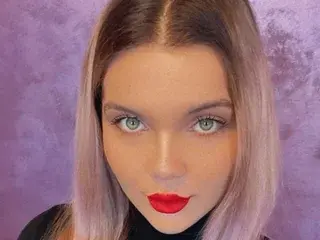 Streamate Best live sex cam show of CheryBliss