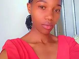 Streamate Watch Live Sex Cams of Petitpearl