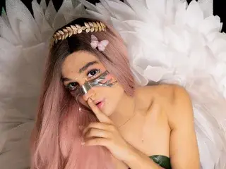 Streamate Nude Webcam of Mikavelvet777