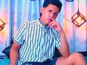 Streamate Adult Webcam of JustinDaviis