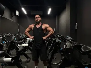 Streamate Best live sex cam show of bigmusclet