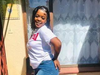 Streamate Sex Chat of APPLEASSDIVA25