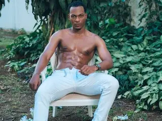 Streamate Best live sex cam show of Itan19