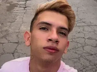 Streamate Nude Webcam of Ethan_os