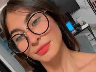 Streamate Nude Webcam of beatriz_doll