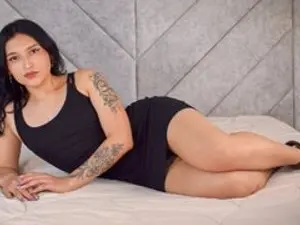 Streamate Free Porn Cam of LauraBennet