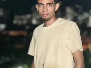 Streamate Sex Cam of aaron_vegga