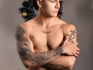 Streamate Live Porn of LeoSantoro22