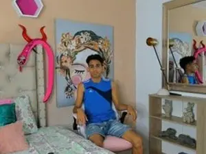 Streamate Best live sex cam show of andreshot22