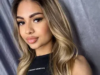 Streamate Live Sex Cam of Asha_Yuvas