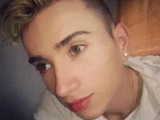 Streamate Free Porn Cam of IamSmiith