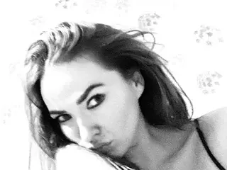 Streamate Adult Video Chat of Qtpetite25