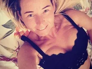 Streamate Sex Cam of xSWEET_EWAx