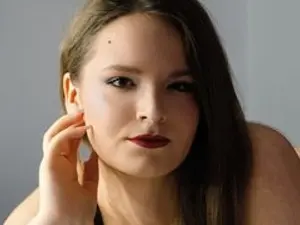 Streamate Free Live Porn of DollSynn