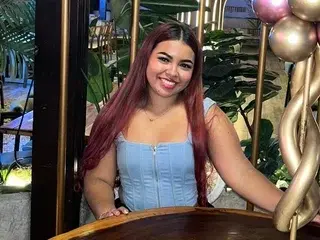 Streamate Adult Webcams of Kiara_Santos