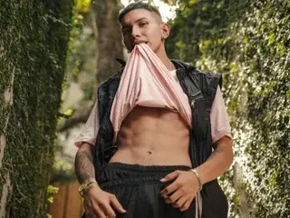 Streamate Adult Webcam of Scook_Gray