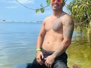Streamate Nude Webcam of DamianReyes