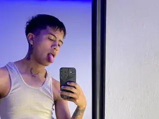 Streamate Nude Webcam of Axel_yJD