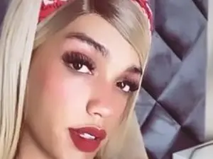 Streamate Adult Webcam of lara_wolf