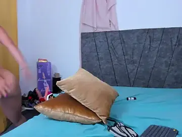 Stripchat Live Porn of bella-black