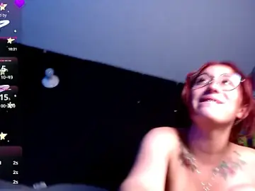Stripchat Live Sex Cam of Red-moon1