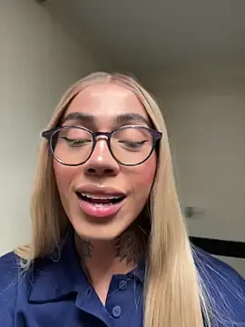 Stripchat Watch Live Sex Cams of miss_tatiana_