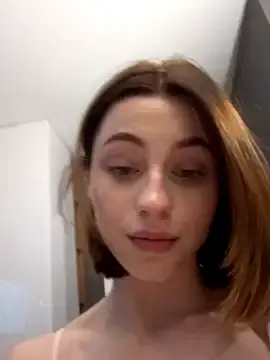Stripchat Free Live Porn of Camilla_Railian