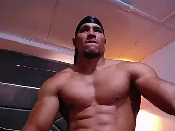 Stripchat Adult Webcam of teddyfit19cm