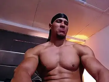 Stripchat Live Sex Cam of teddyfit19cm