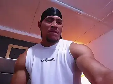 Stripchat Live Sex of teddyfit19cm