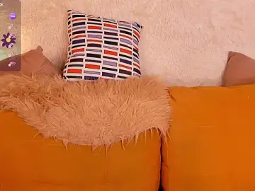 Stripchat Free Porn Cam of Blossom_Sonya