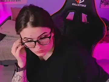 Stripchat Nude Webcam of Dark_Shine