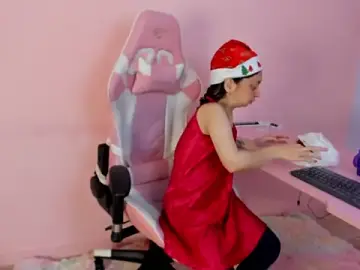 Stripchat Free Porn Cam of CharlotteMuller