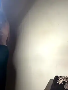 Stripchat Live Sex Cam of Cute-Sakhi