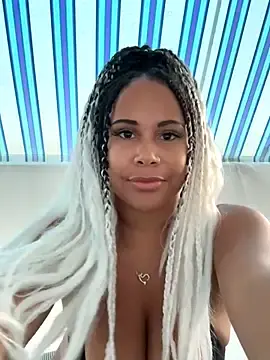 Stripchat Free Porn Cam of HaileyDiana