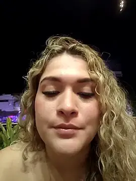 Stripchat Nude Webcam of Sara_smiiith211