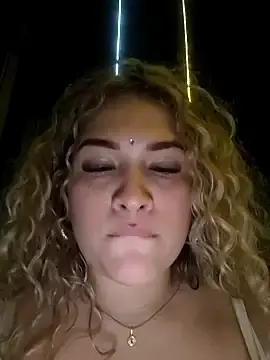 Stripchat Free Porn Cam of Sara_smiiith211