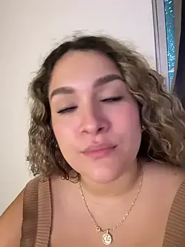 Stripchat Free Porn Cam of Sara_smiiith211