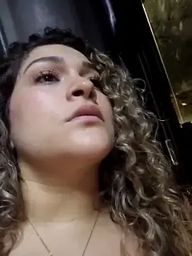 Stripchat Live Porn of Sara_smiiith211